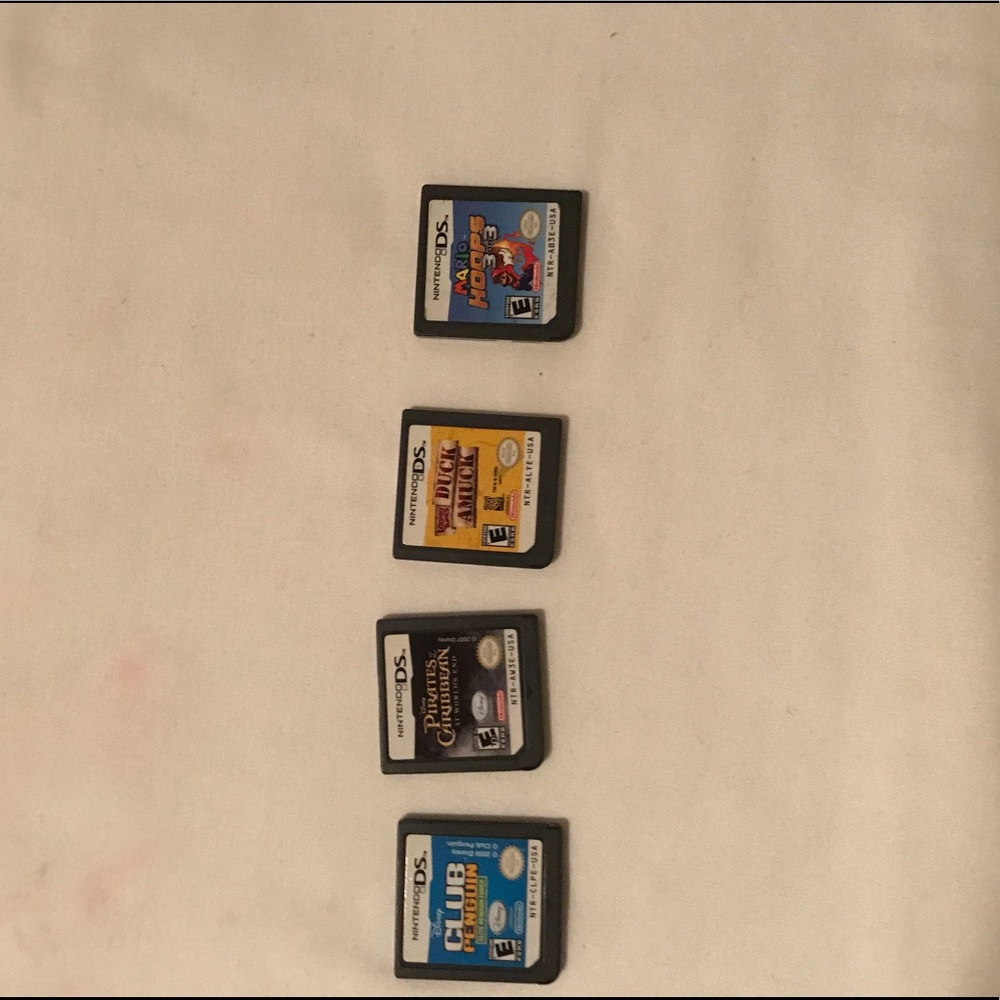 Ds - Picture 2 of 3